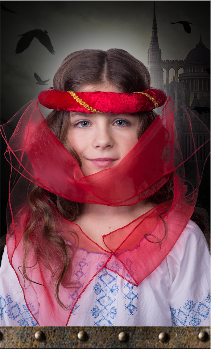 3710/4 MEDIEVAL TIARA RED CHILD
